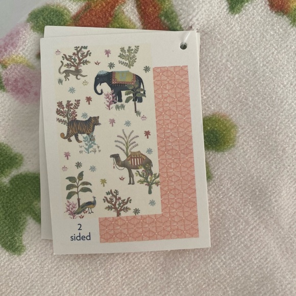 Beach Towel Oversized John Robshaw RAMAN IVORY 40"x70" NWT Extra Soft Animals - Picture 1 of 9